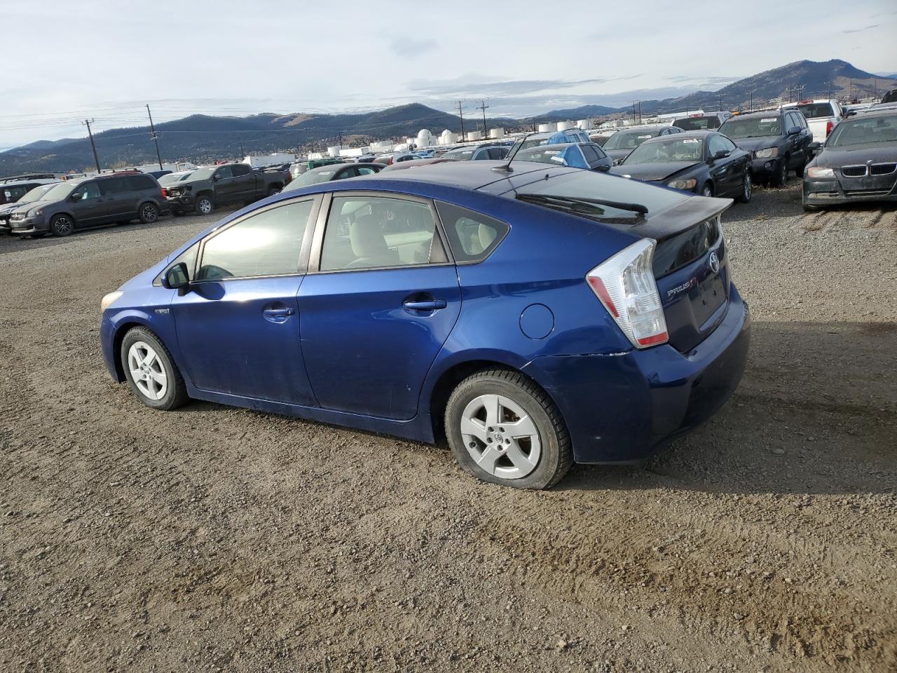 TOYOTA PRIUS
