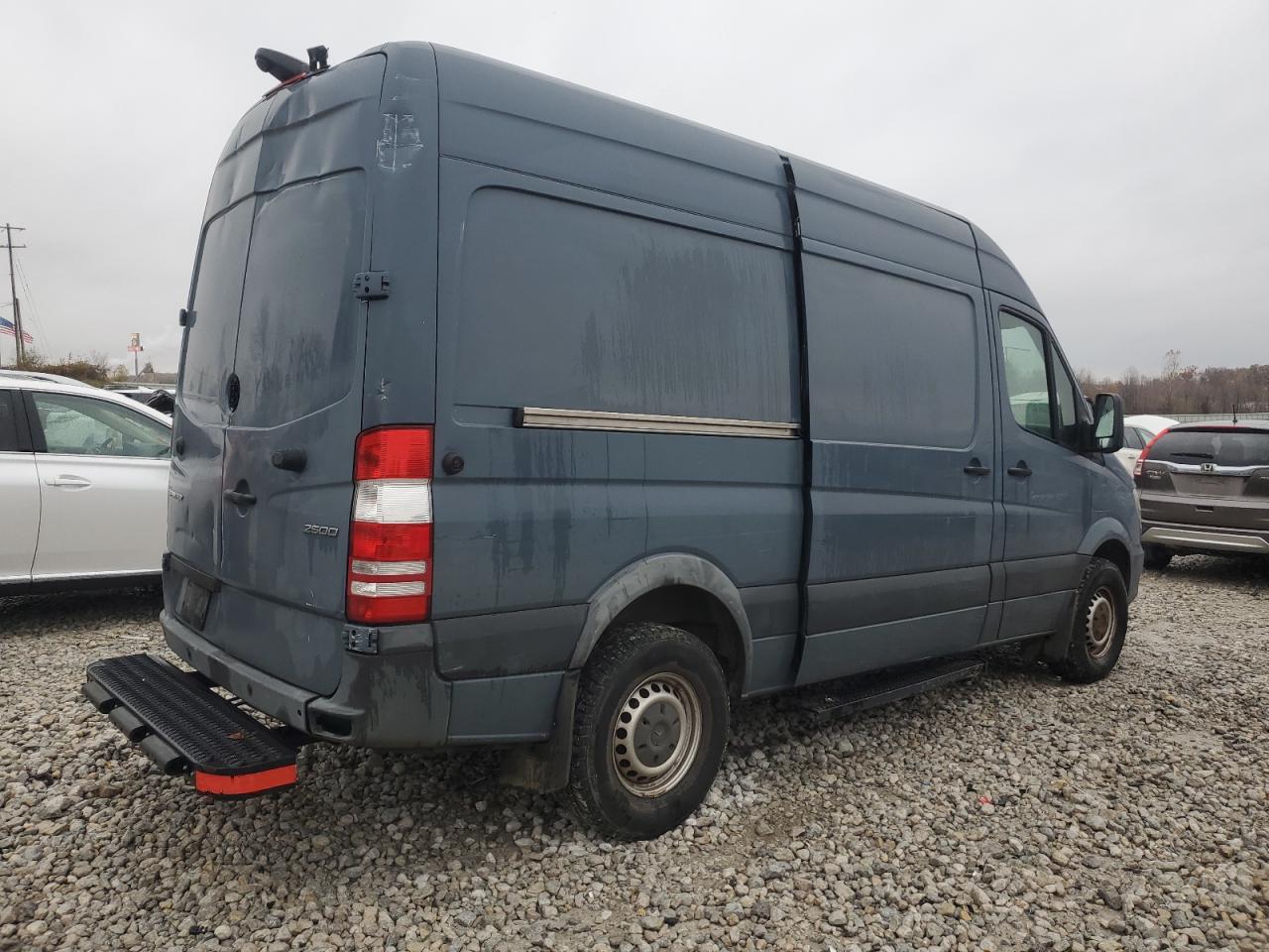 MERCEDES-BENZ SPRINTER 2500