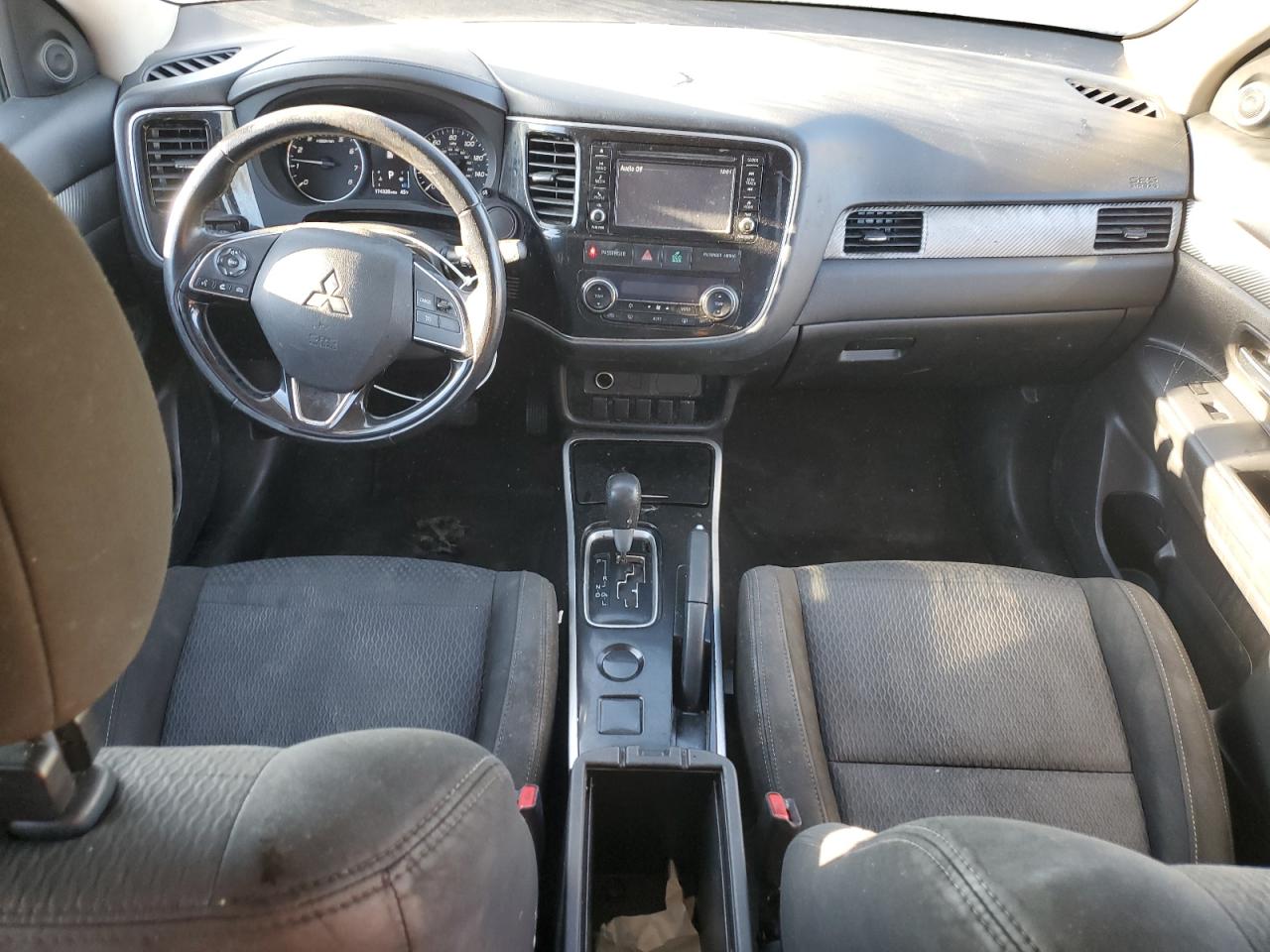 MITSUBISHI OUTLANDER ES