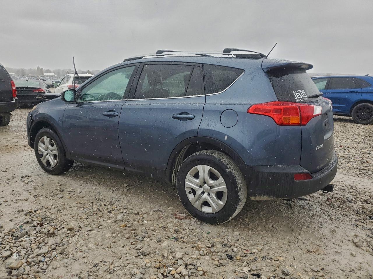 TOYOTA RAV4 LE