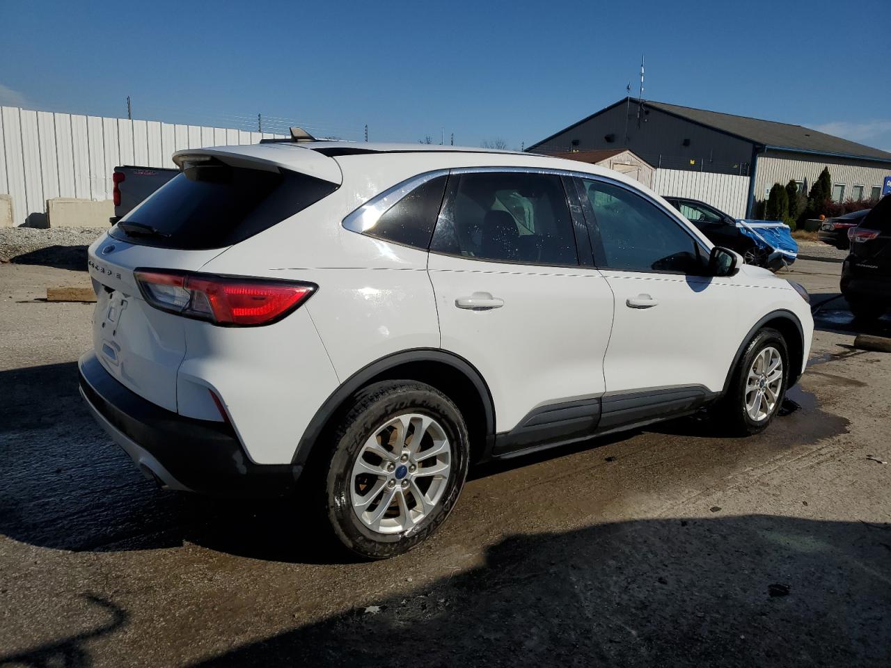 FORD ESCAPE SE