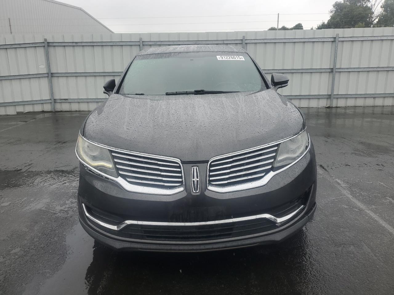 Lot #3310301055 2017 LINCOLN MKX SELECT