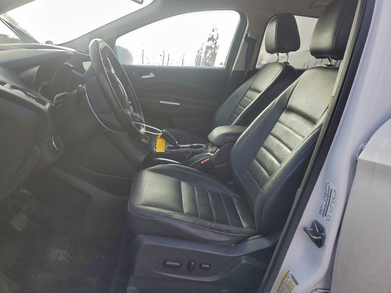 FORD ESCAPE TITANIUM