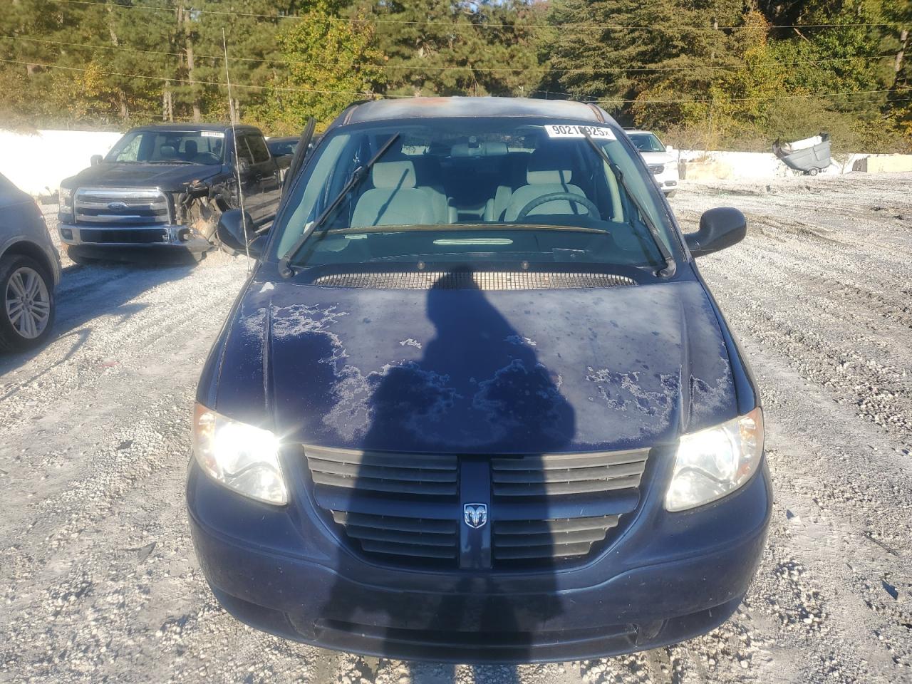 Lot #3302738014 2006 DODGE CARAVAN SX