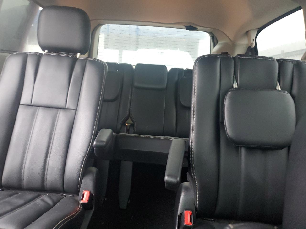 CHRYSLER TOWN & COUNTRY TOURING