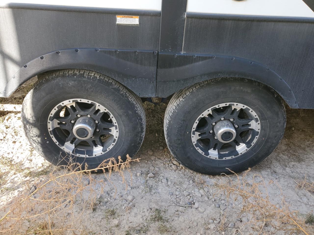 Lot #3290471804 2021 QHJ4 5TH WHEEL