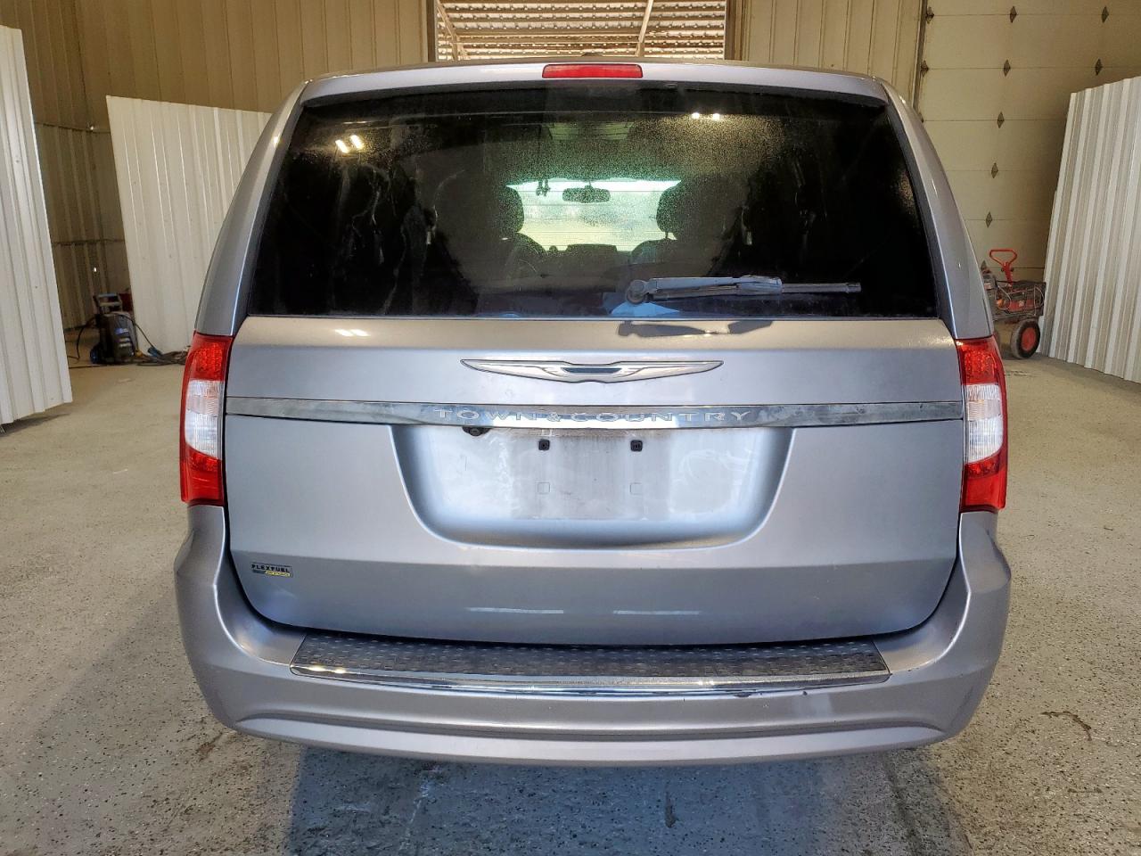 CHRYSLER TOWN & COUNTRY TOURING