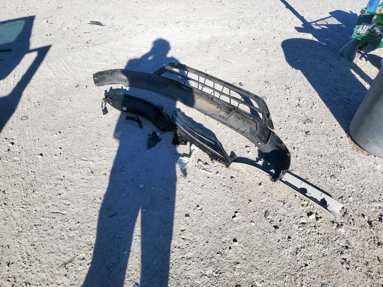 MITSUBISHI OUTLANDER SE