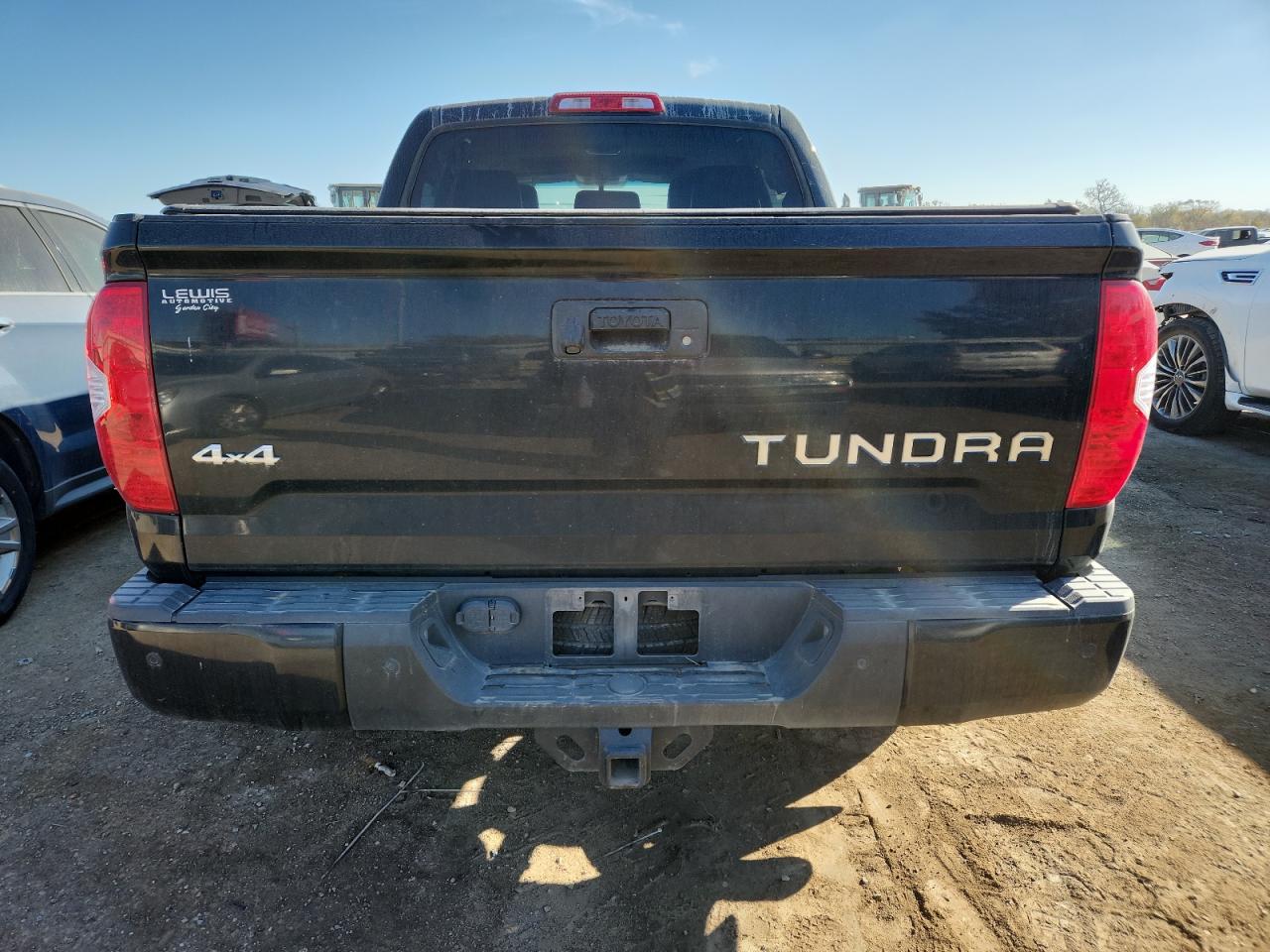 TOYOTA TUNDRA CREWMAX 1794