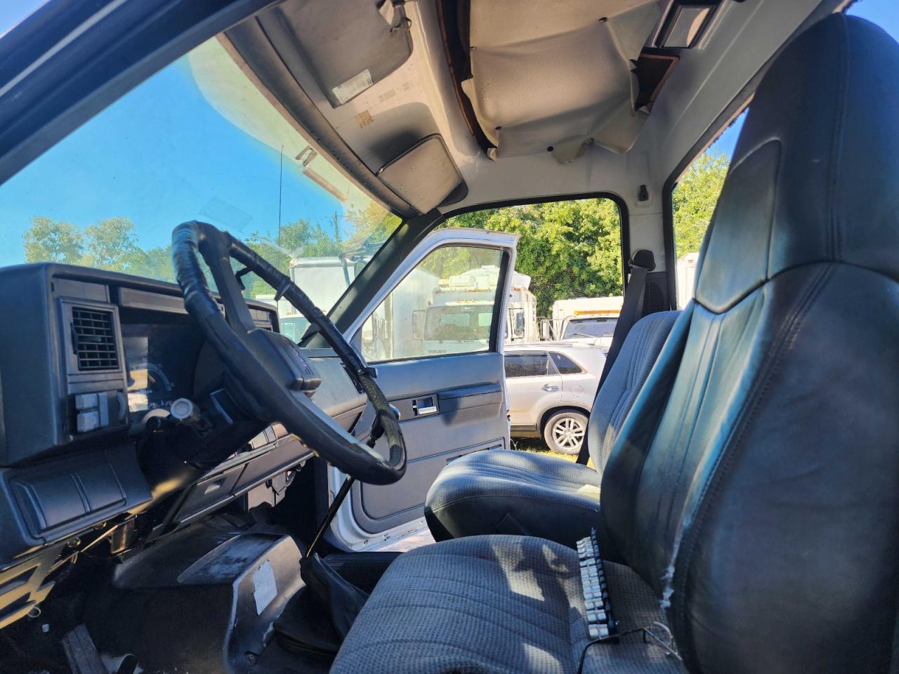 Lot #3286540157 1998 GMC C-SERIES C