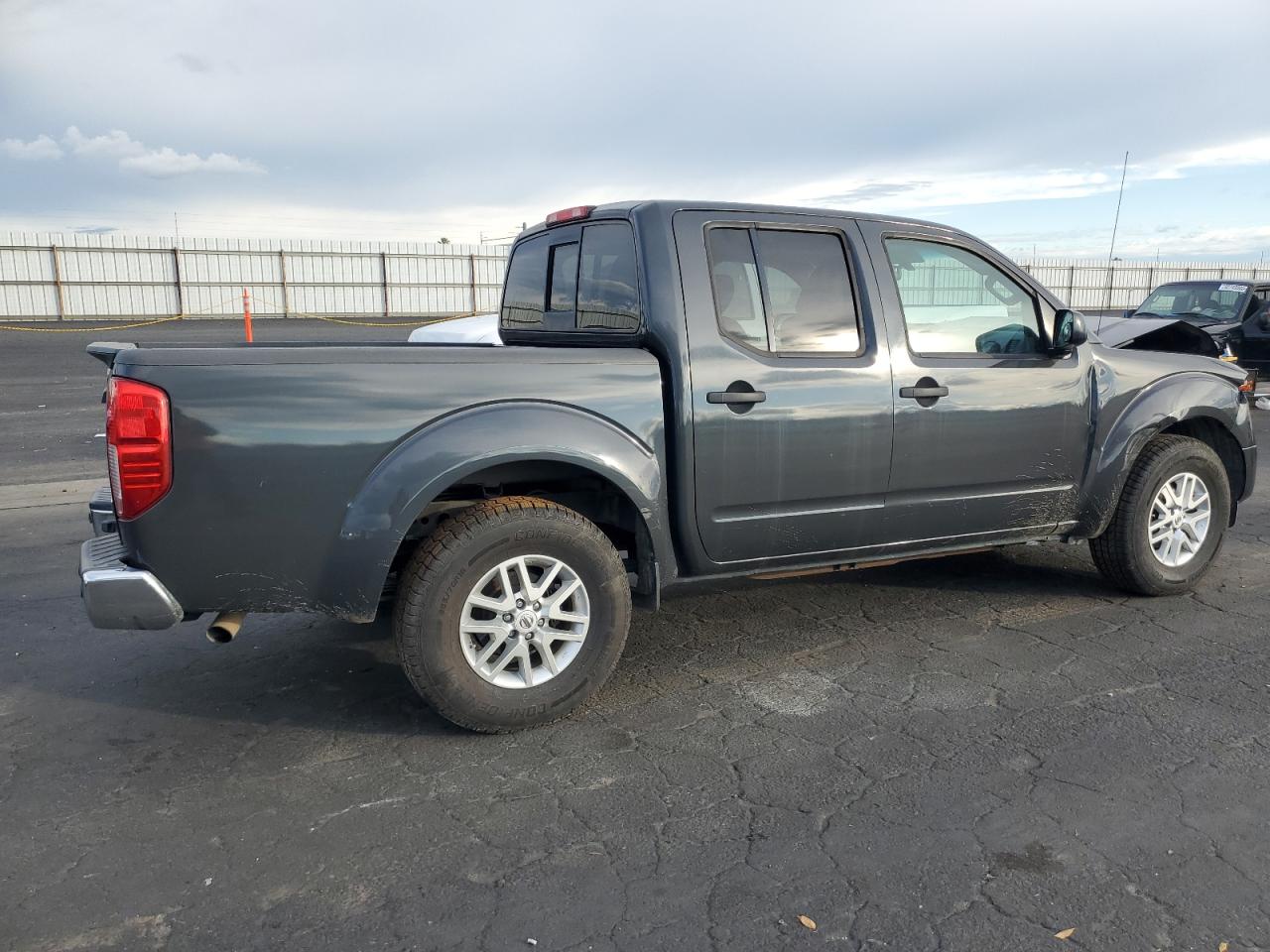 NISSAN FRONTIER S
