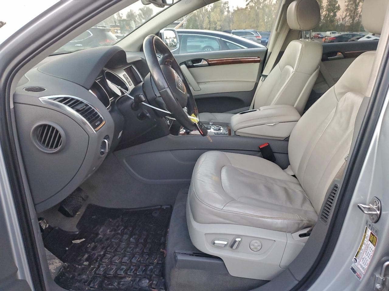 AUDI Q7 PREMIUM PLUS