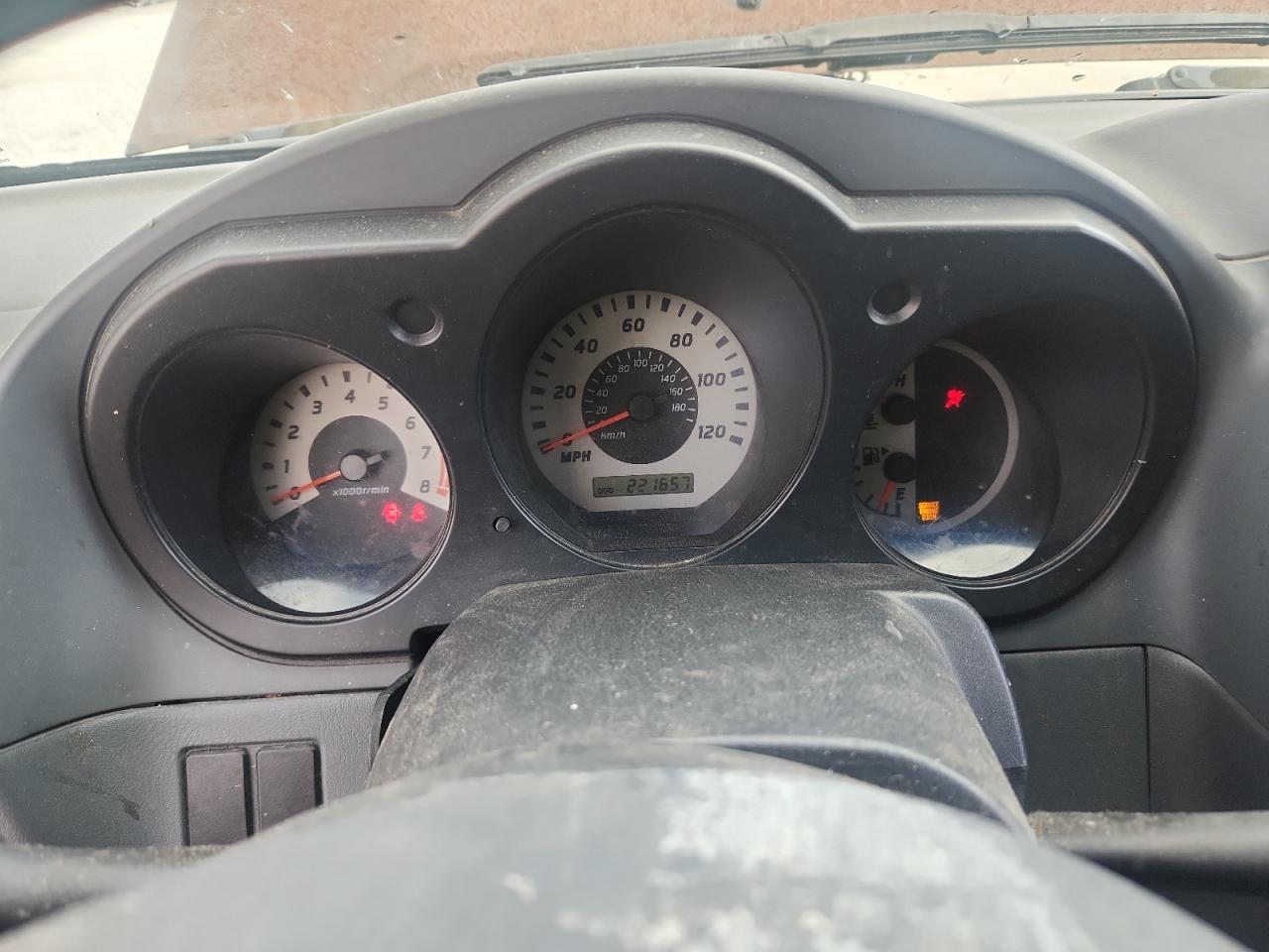 Lot #3316802405 2004 NISSAN FRONTIER C