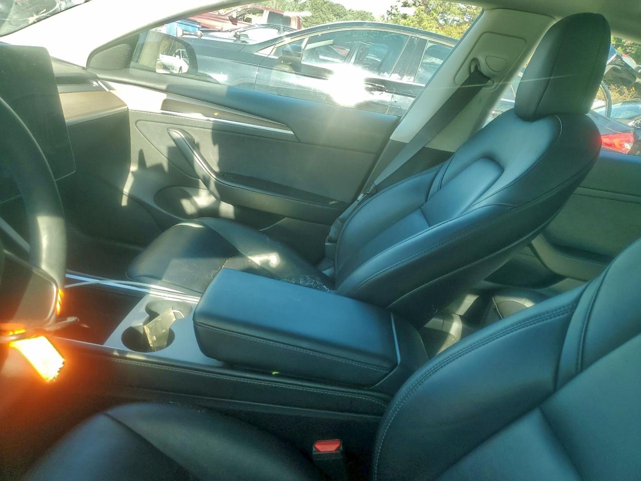 Lot #3302738022 2022 TESLA MODEL 3