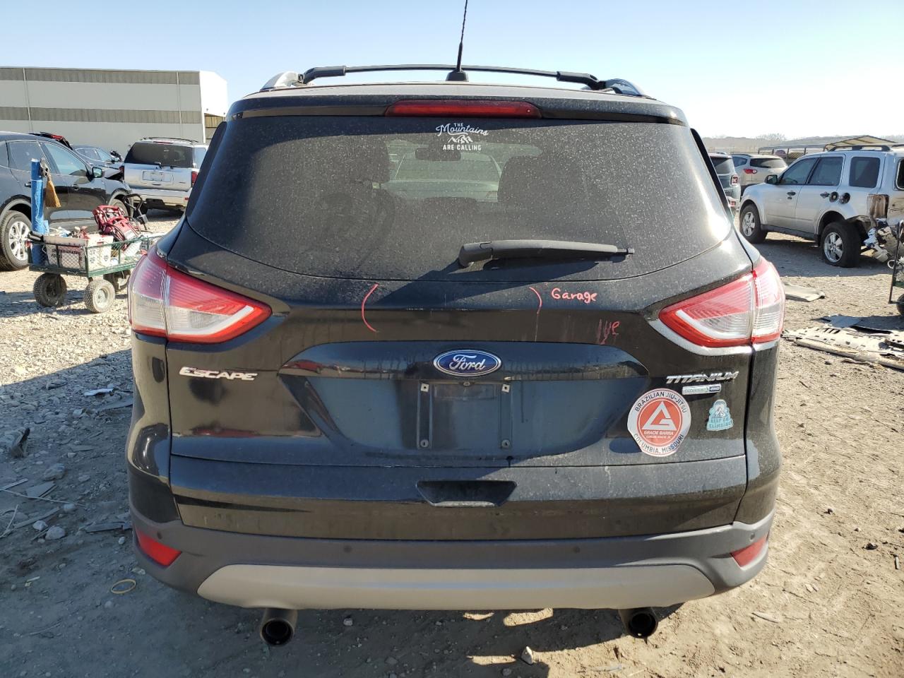 FORD ESCAPE TITANIUM