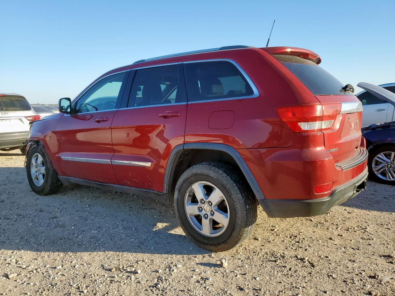 JEEP GRAND CHEROKEE LAREDO