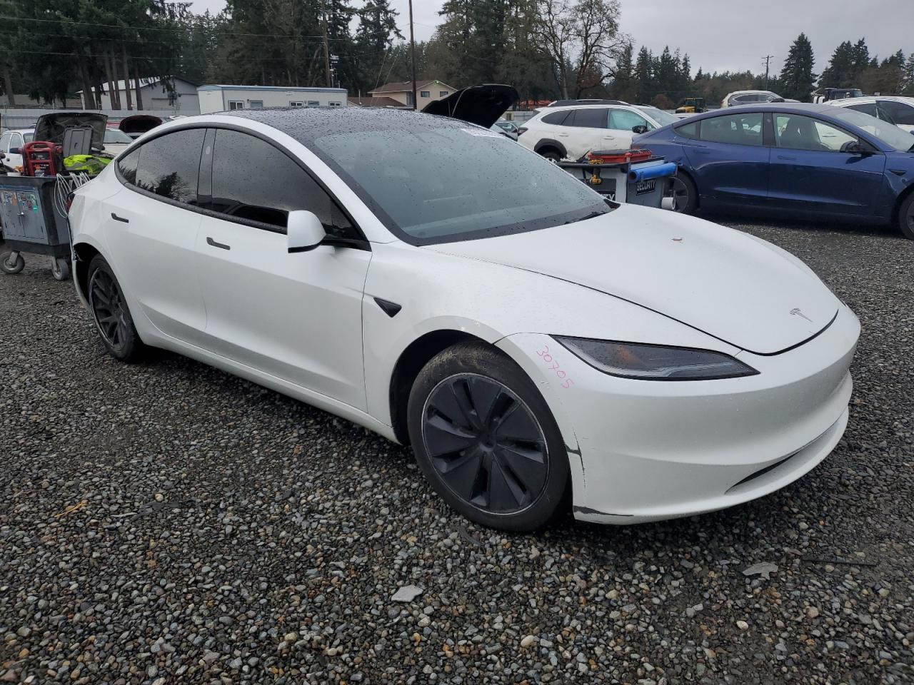 Lot #3318906922 2025 TESLA MODEL 3