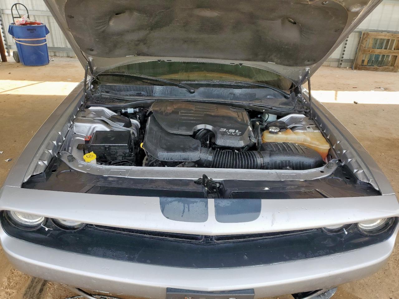 Lot #3308317159 2016 DODGE CHALLENGER