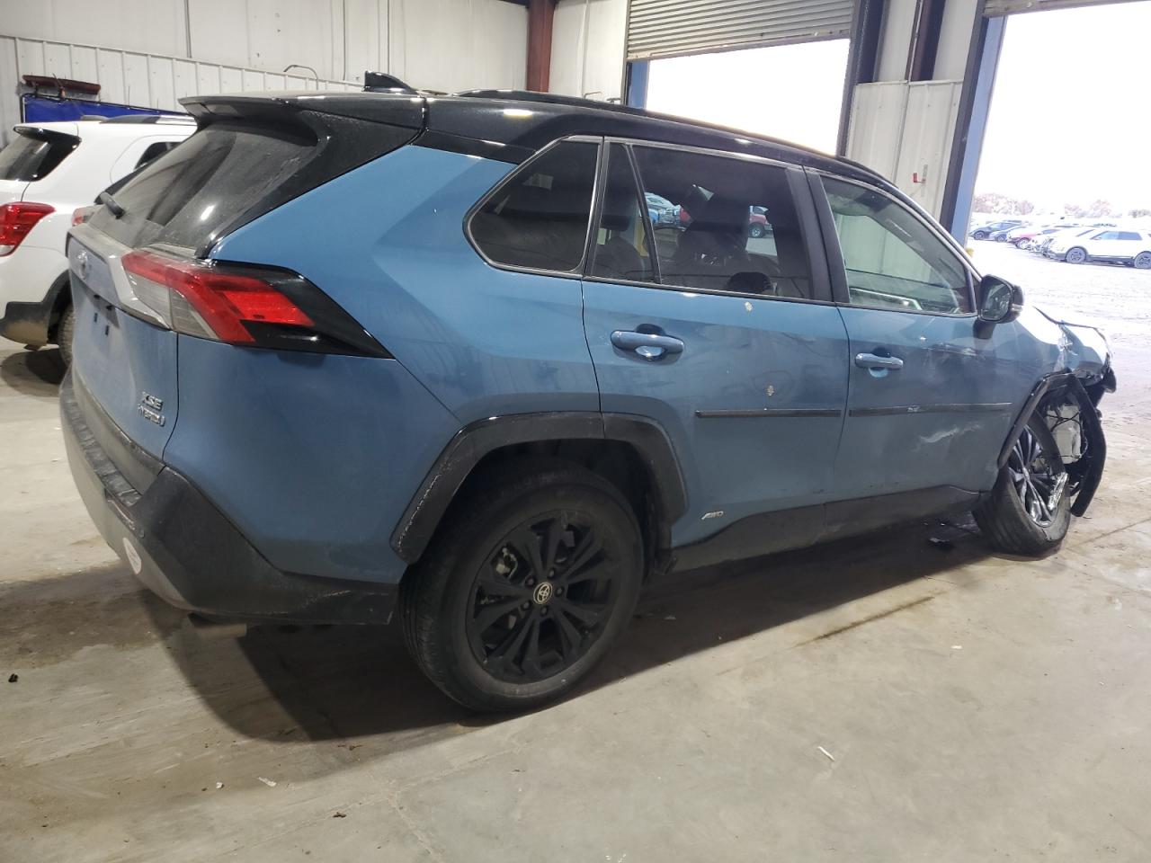 TOYOTA RAV4 XSE