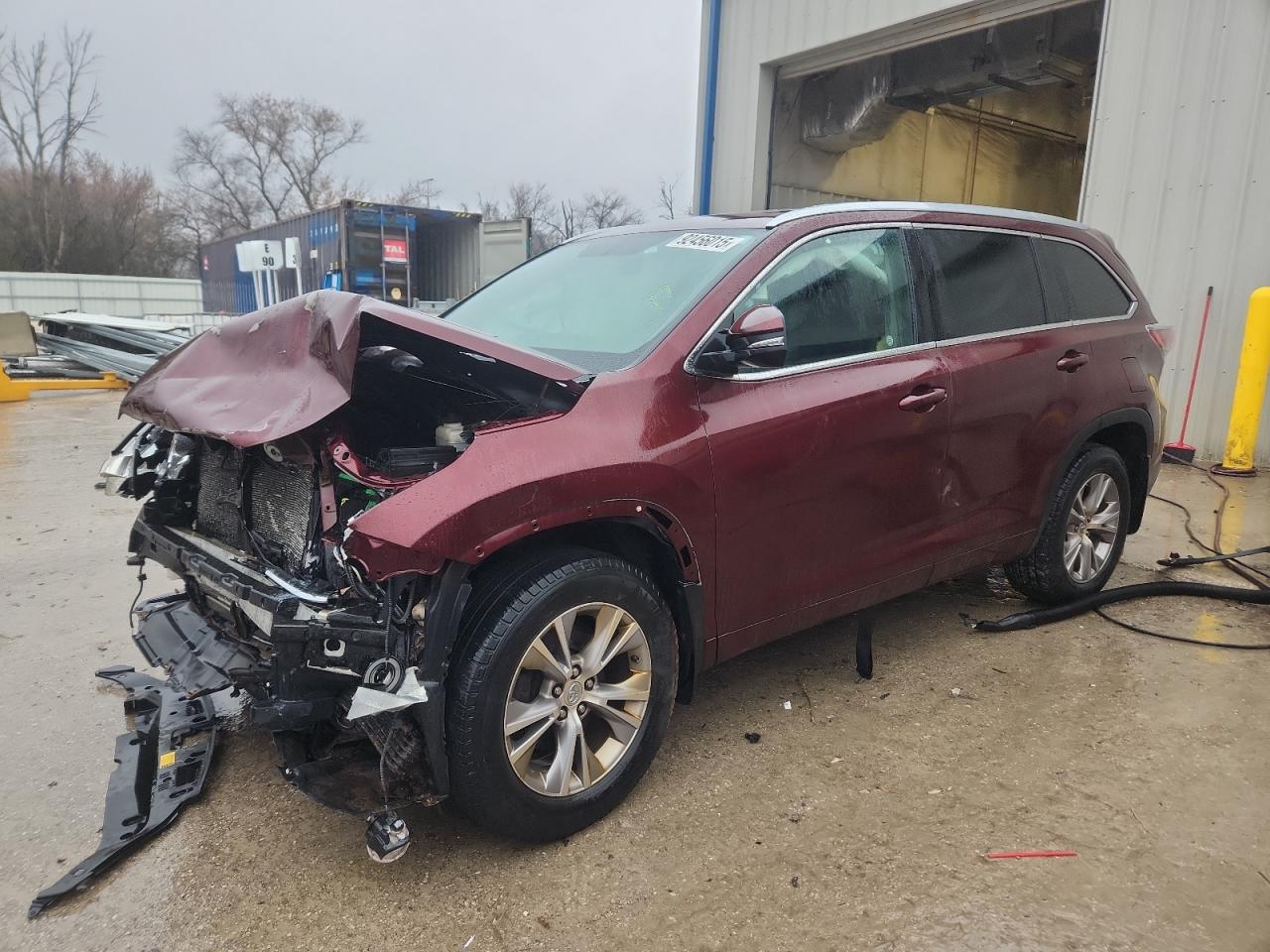 Lot #3298159244 2015 TOYOTA HIGHLANDER