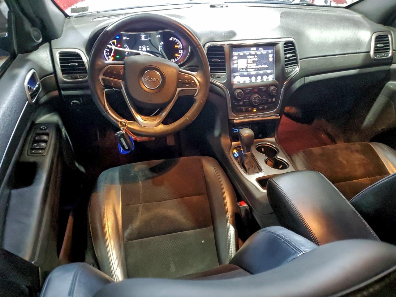 JEEP GRAND CHEROKEE LAREDO