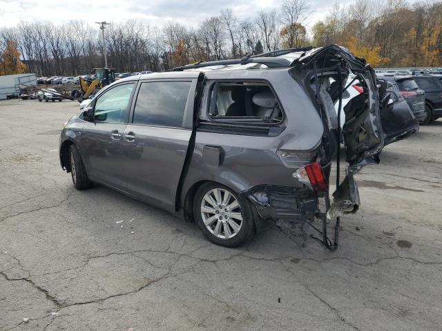 2017 TOYOTA SIENNA XLE #3316716407