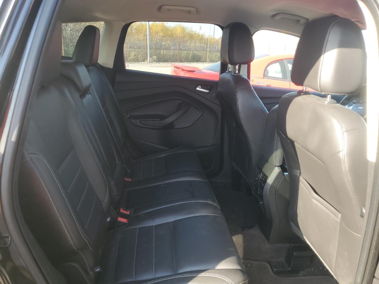 FORD ESCAPE TITANIUM