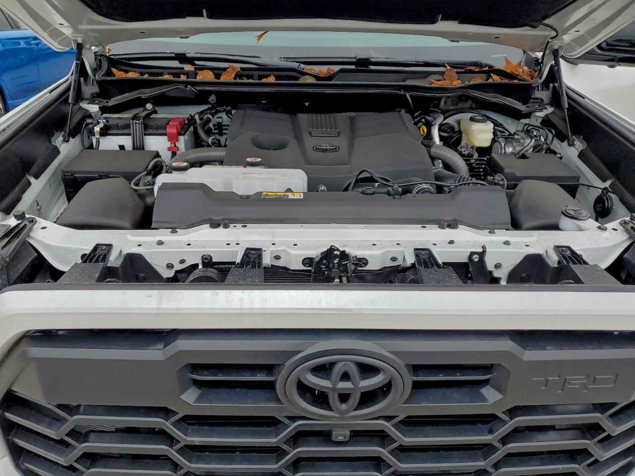 TOYOTA TUNDRA CREWMAX LIMITED