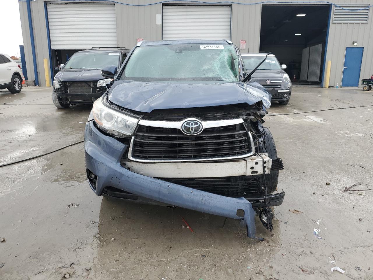 TOYOTA HIGHLANDER LIMITED