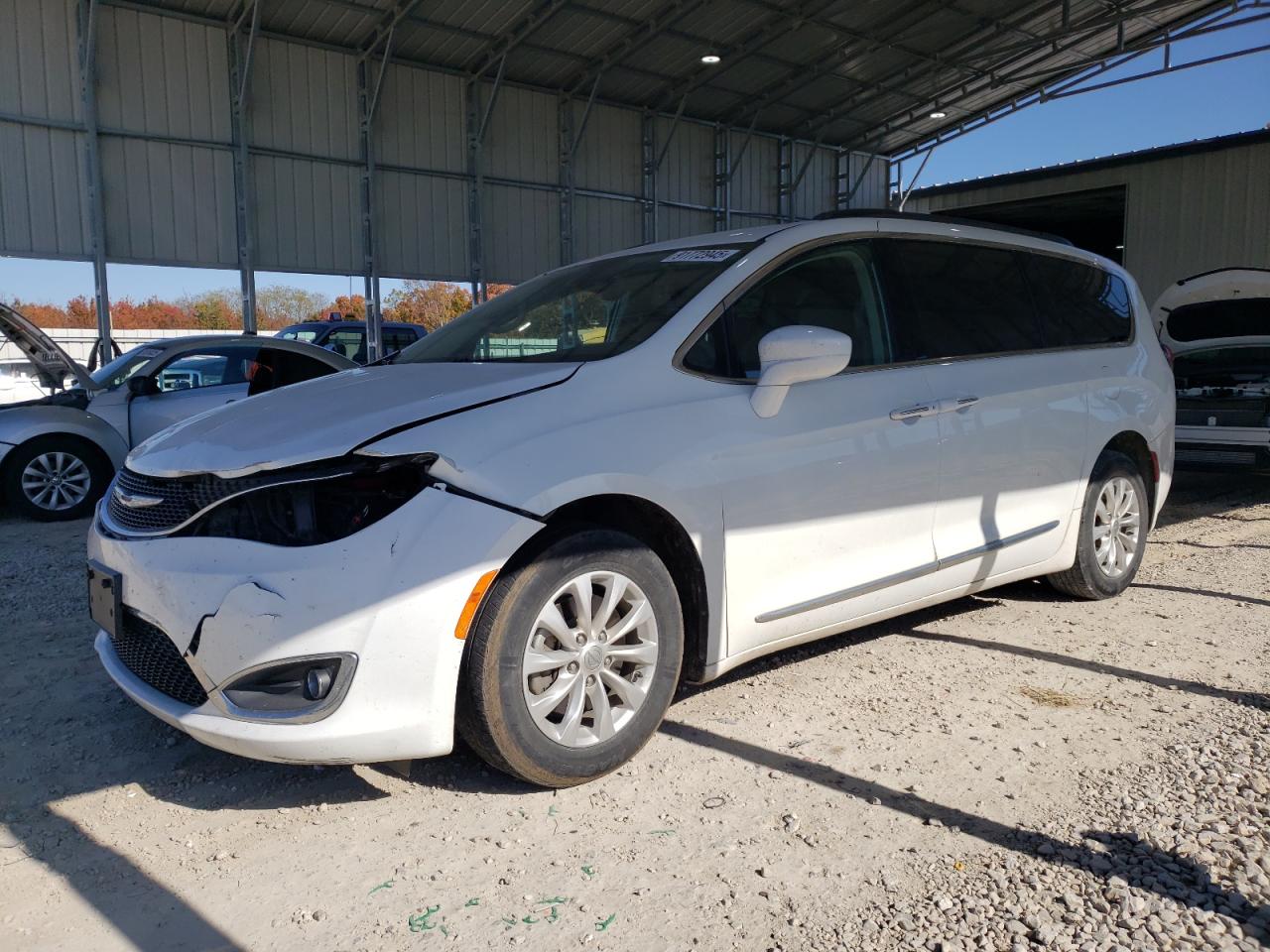 CHRYSLER PACIFICA TOURING L