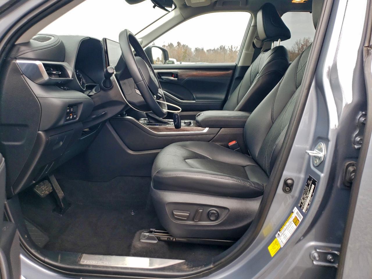 TOYOTA HIGHLANDER PLATINUM