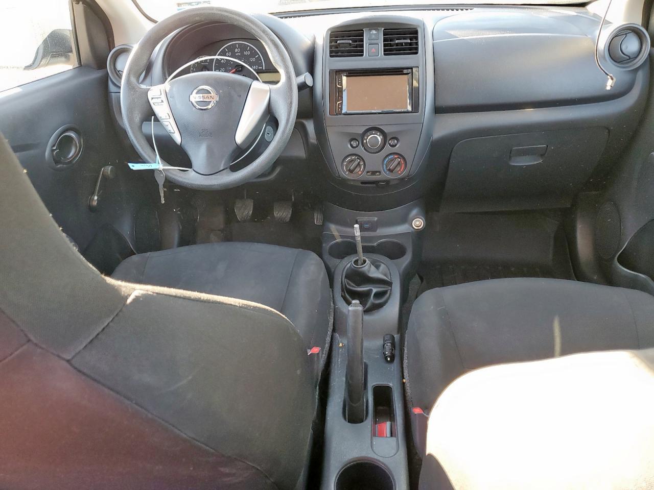 NISSAN VERSA S