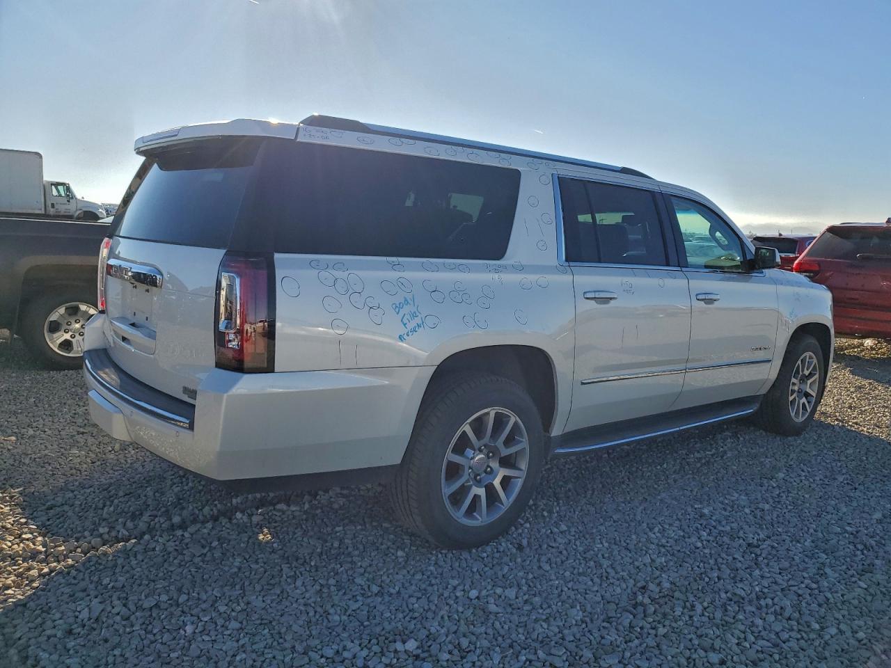 GMC YUKON DENALI