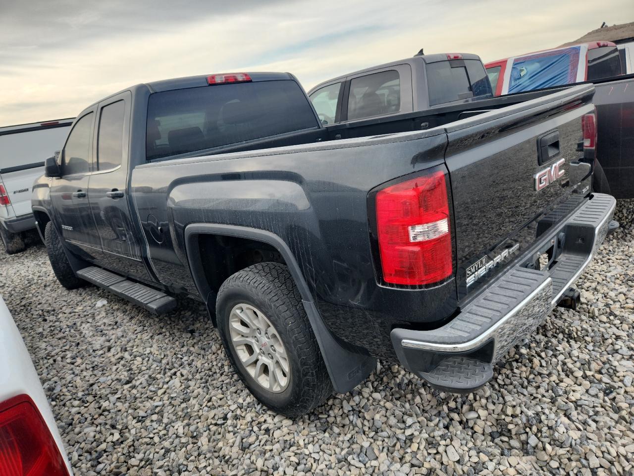 GMC SIERRA 1500 K1500 SLE