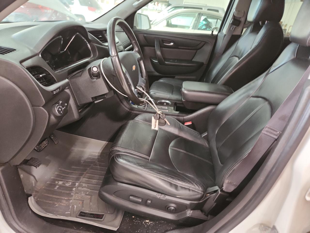 CHEVROLET TRAVERSE LT