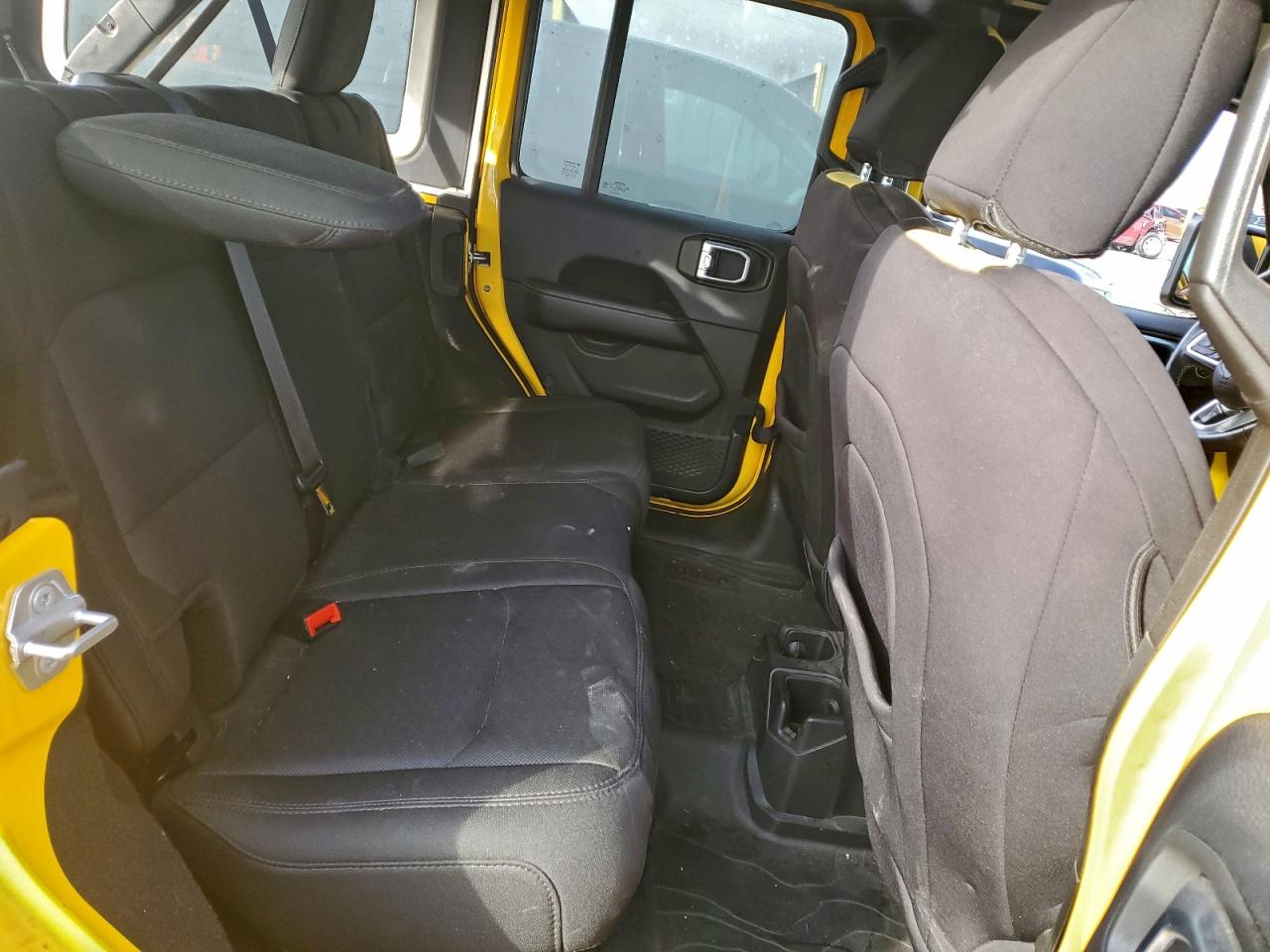 JEEP WRANGLER SAHARA