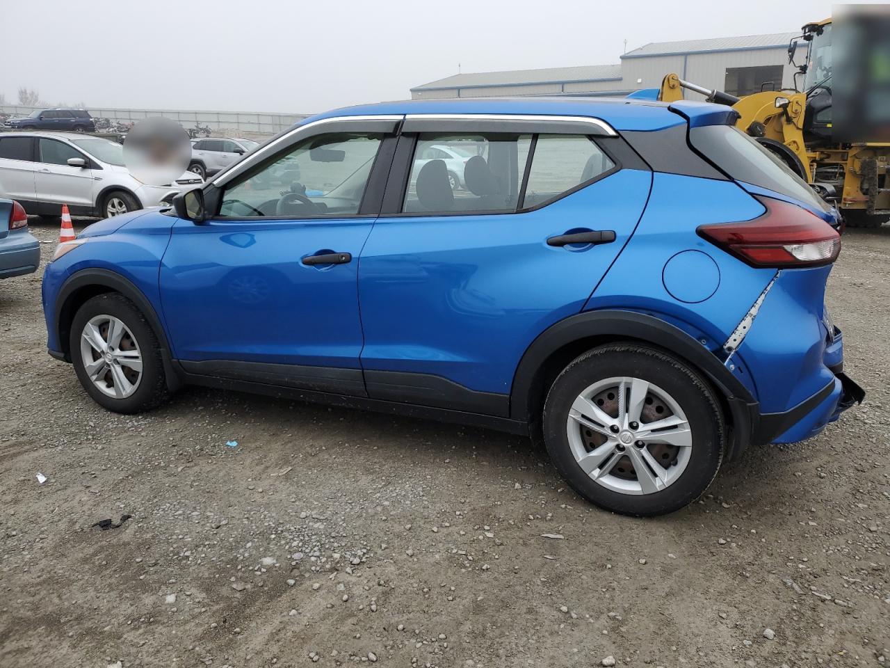 NISSAN KICKS S