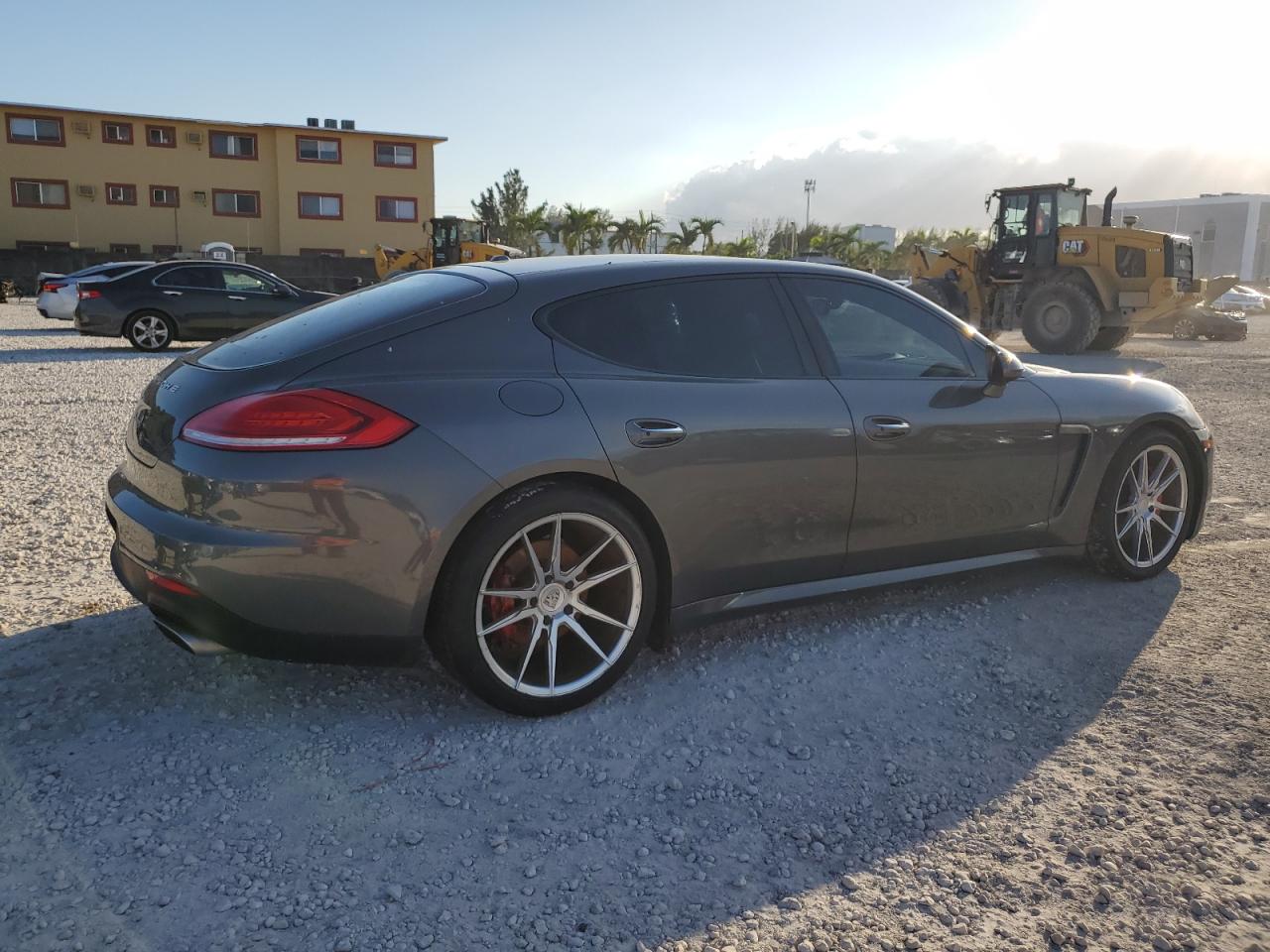 PORSCHE PANAMERA 2