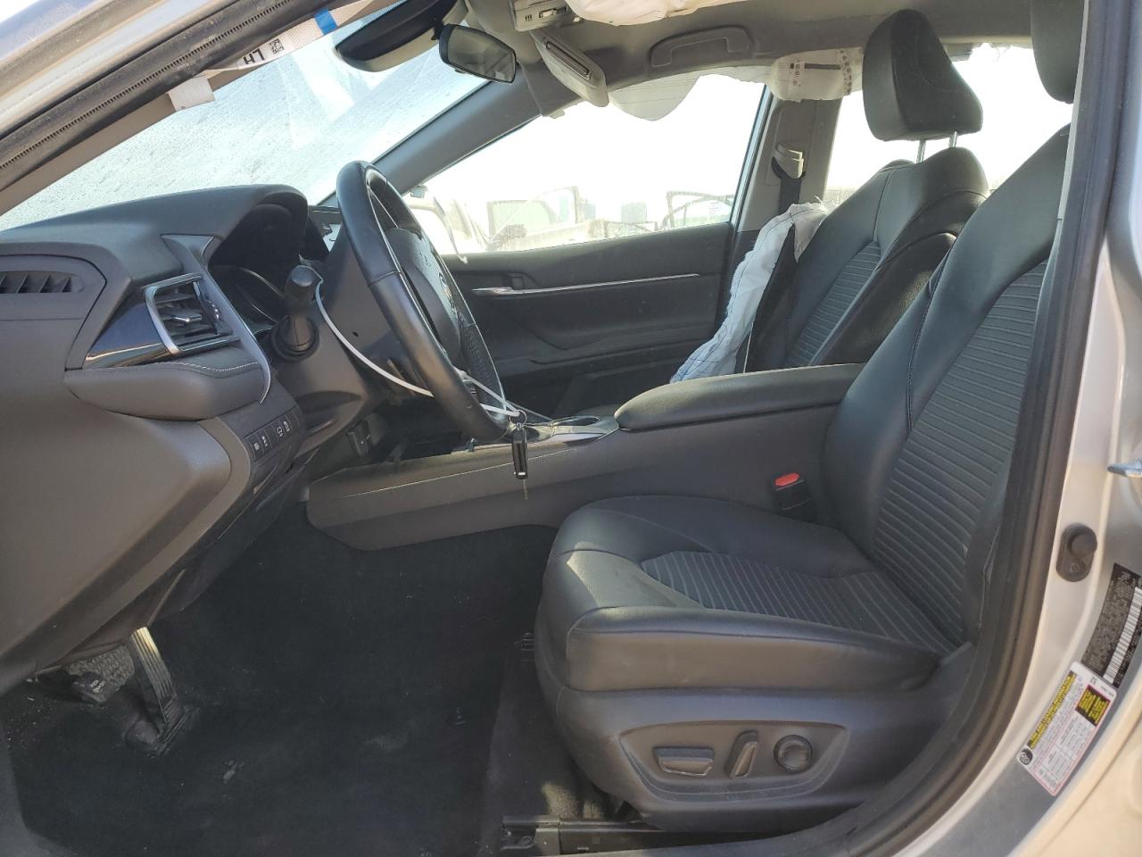 TOYOTA CAMRY SE NIGHT SHADE