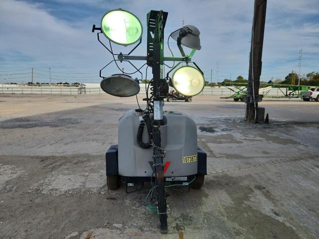 2000 WACKE LIGHTTOWER #3304560473