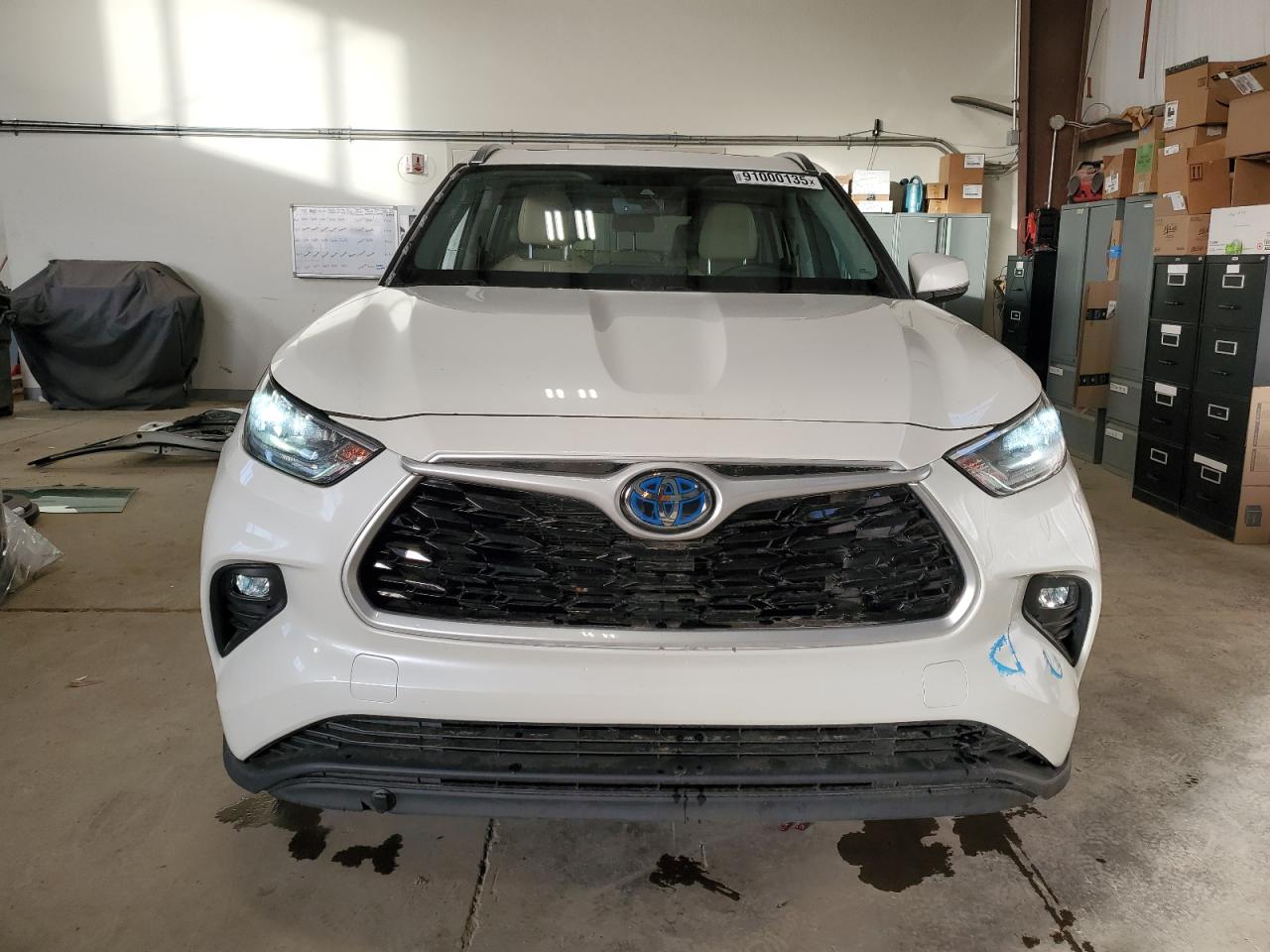 TOYOTA HIGHLANDER HYBRID XLE