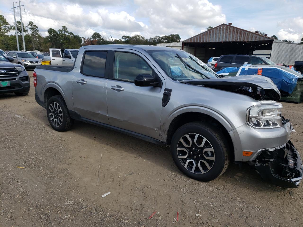 FORD MAVERICK LARIAT