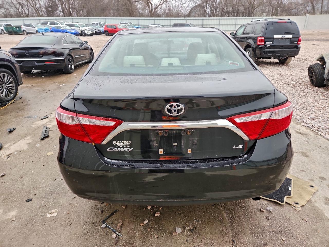 TOYOTA CAMRY LE