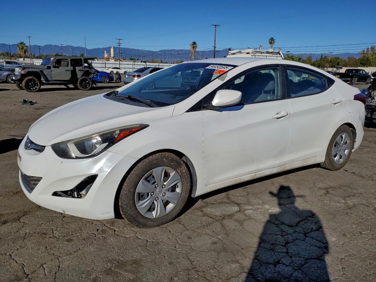 Lot #3302930617 2016 HYUNDAI ELANTRA SE