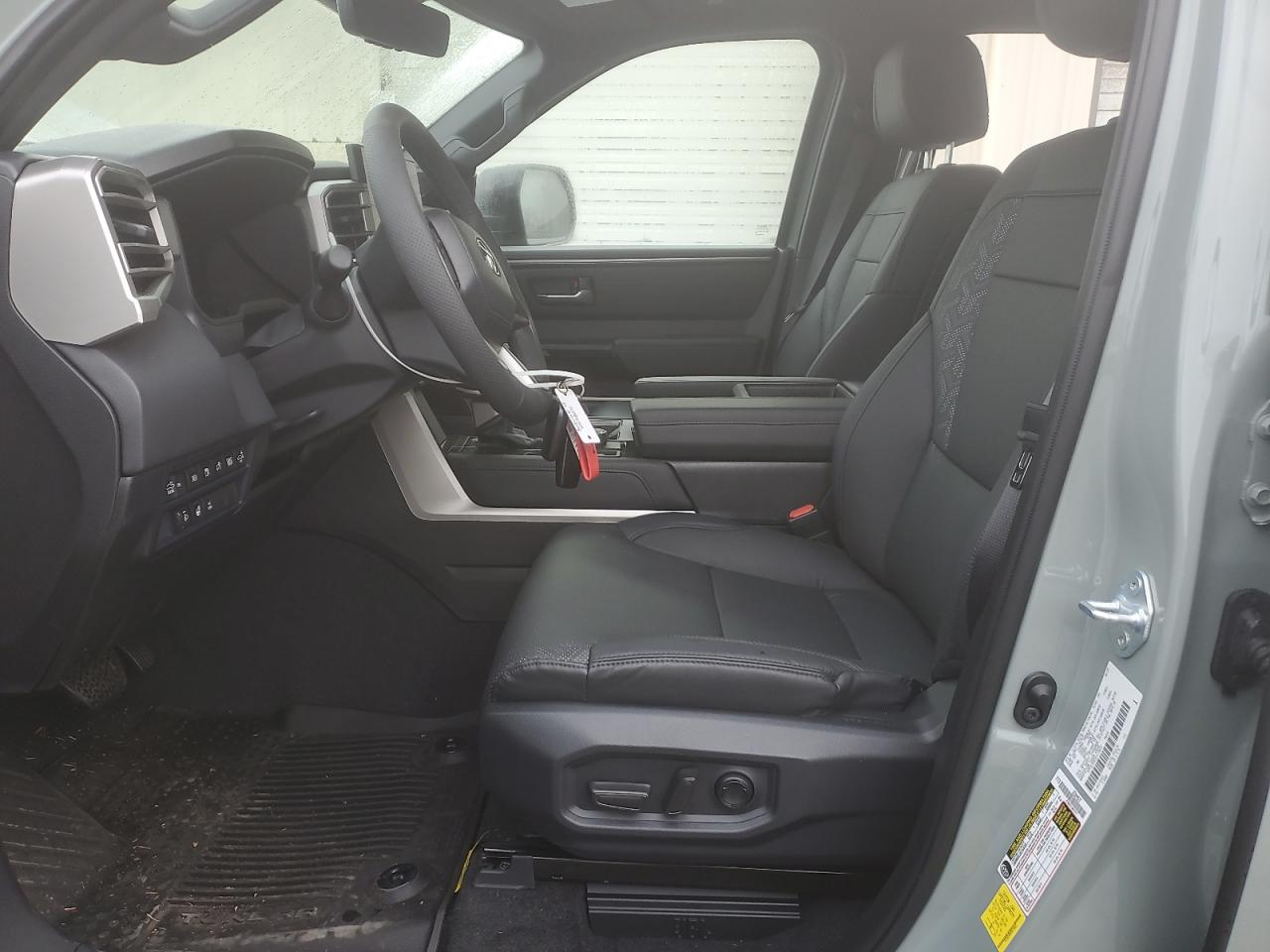 TOYOTA TUNDRA CREWMAX LIMITED