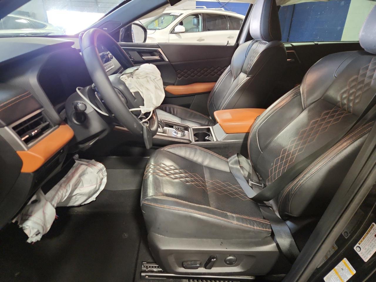 MITSUBISHI OUTLANDER SEL