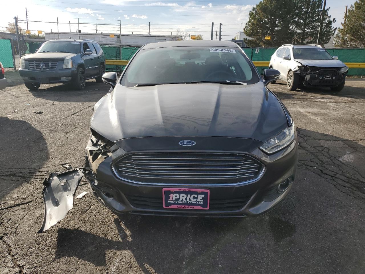 FORD FUSION SE