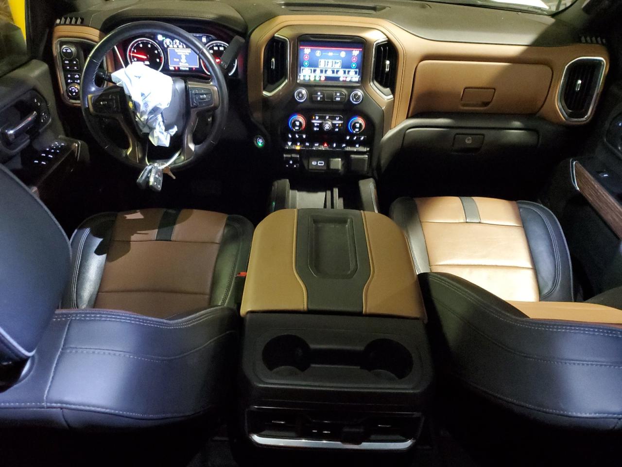 CHEVROLET SILVERADO K3500 HIGH COUNTRY