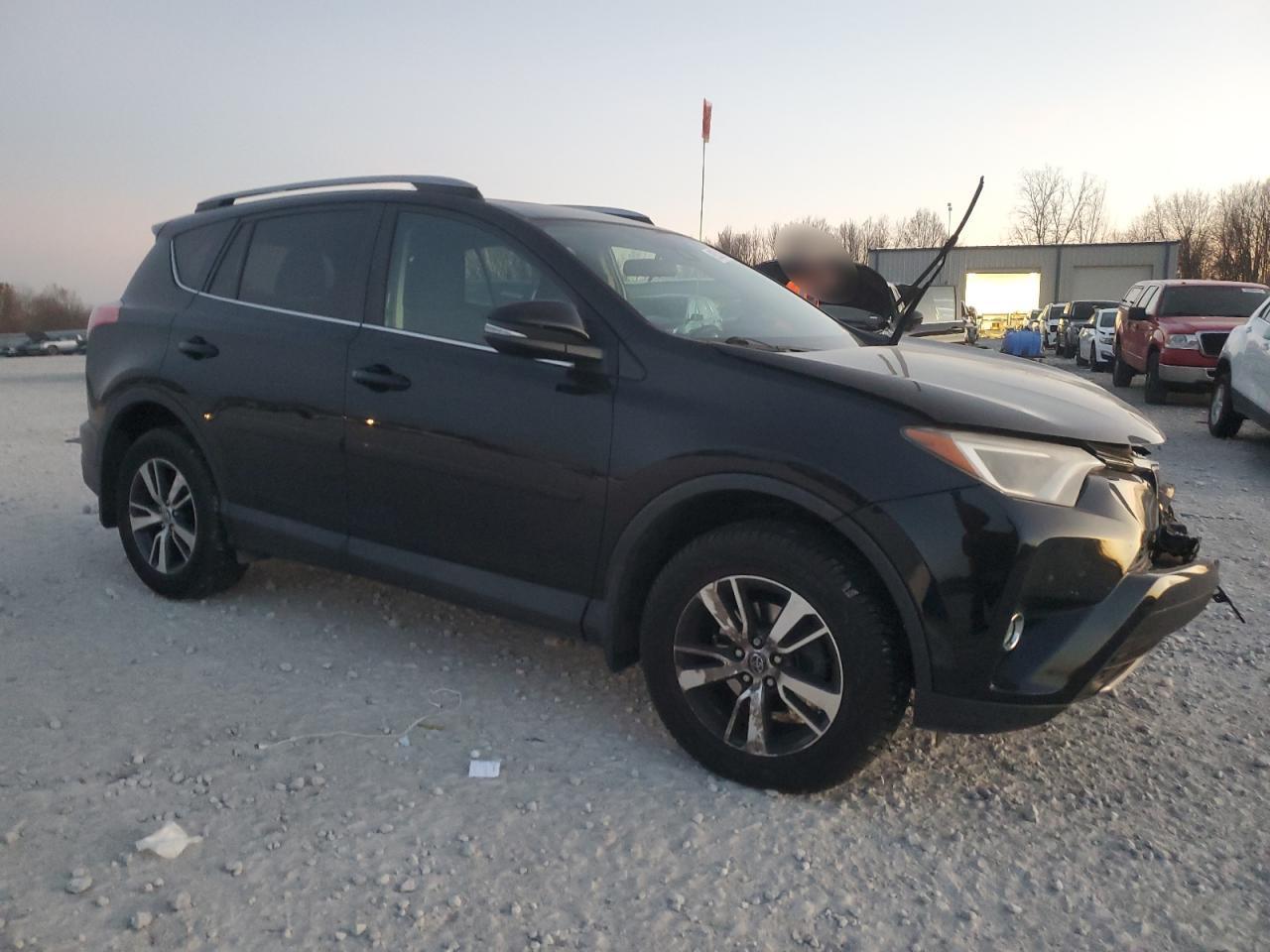 TOYOTA RAV4 XLE