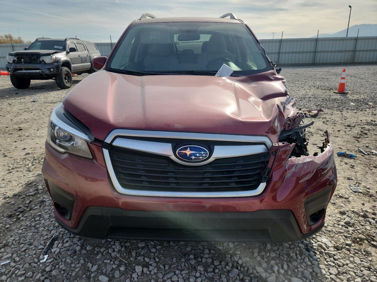 SUBARU FORESTER PREMIUM